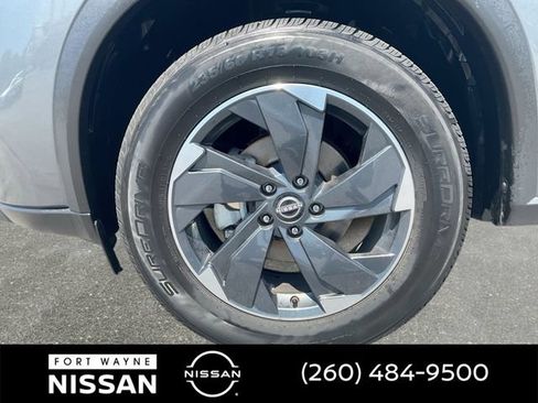 Used 2024 Nissan Rogue SV AWD/4WD image 10
