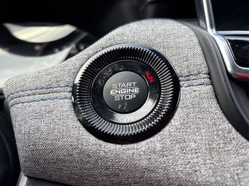 Used 2023 Jeep Compass Latitude image 30