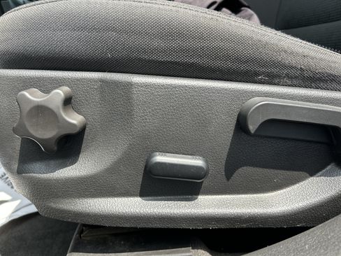 Used 2010 Ford Fusion SE FWD image 11