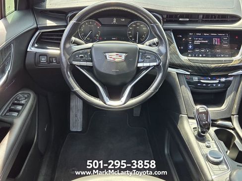 Used 2022 Cadillac XT6 Premium Luxury FWD image 11