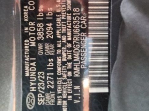 Used 2024 Hyundai Elantra SEL FWD image 11