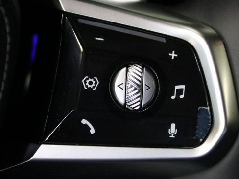 Used 2023 BMW 760i xDrive image 17