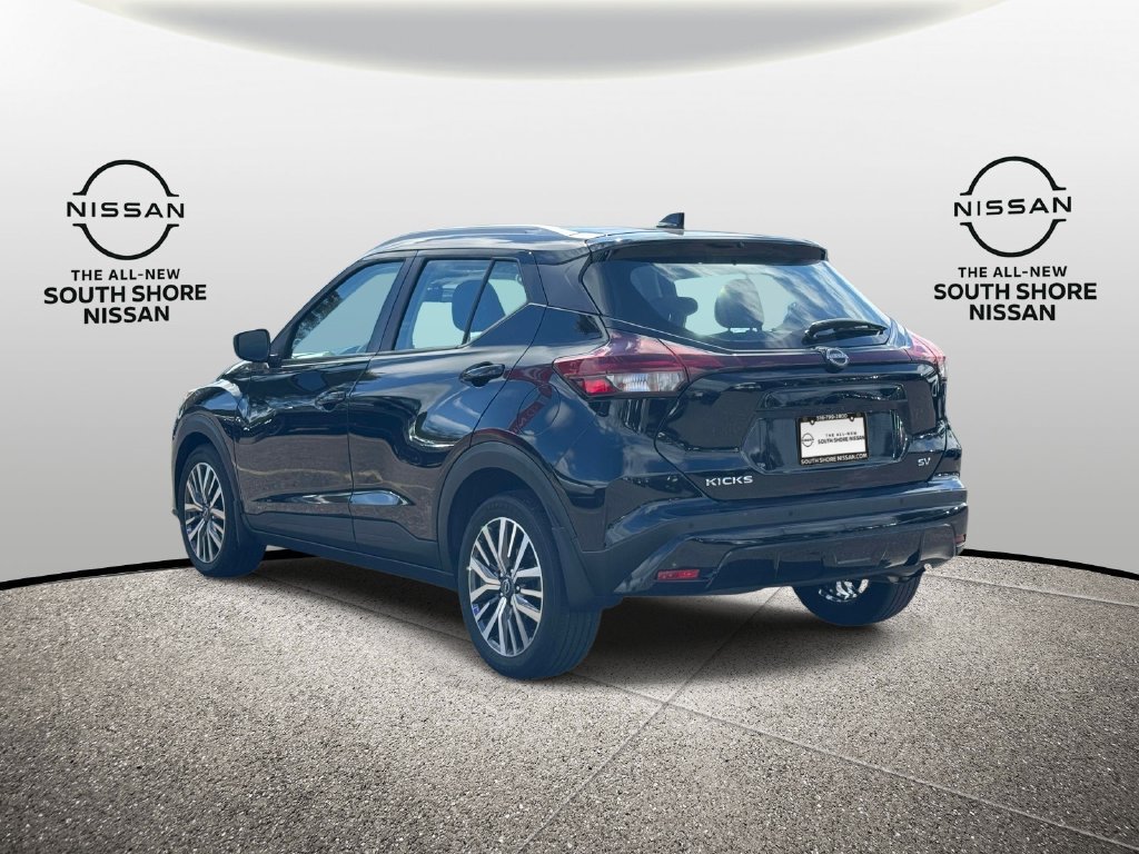 Used 2024 Nissan Kicks SV FWD image 6