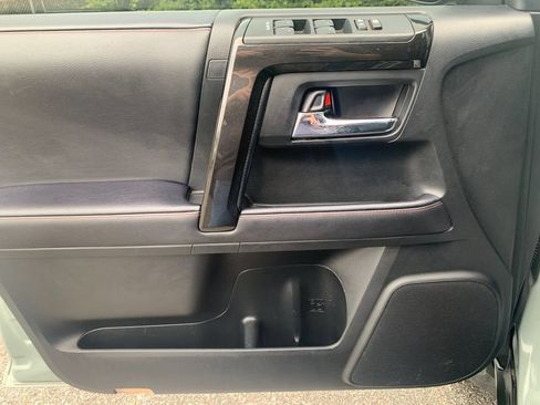 Used 2023 Toyota 4Runner TRD Off-Road Premium w/ Moonroof Package AWD/4WD image 12