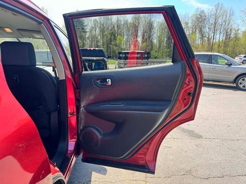 Used 2008 Nissan Rogue SL w/ Premium Pkg image 15