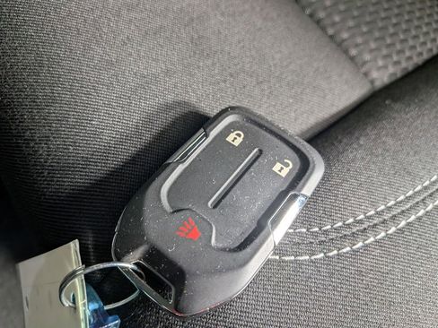 Certified 2024 GMC Terrain SLE image 31