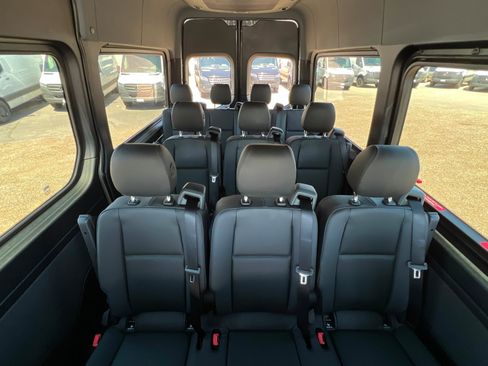 New 2026 Mercedes-Benz Sprinter 2500 image 24