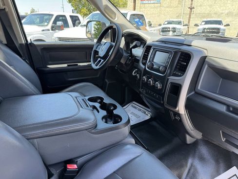 Used 2016 RAM 3500 Tradesman w/ Chrome Appearance Group AWD/4WD image 17