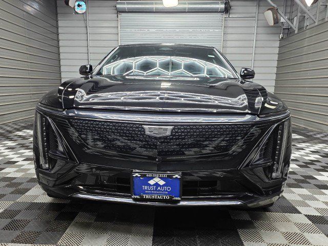 Used 2024 Cadillac Lyriq Sport w/ LPO, Floor Liner Package AWD/4WD image 4