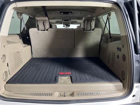 Used 2018 GMC Yukon XL SLT w/ Open Road Package image 24