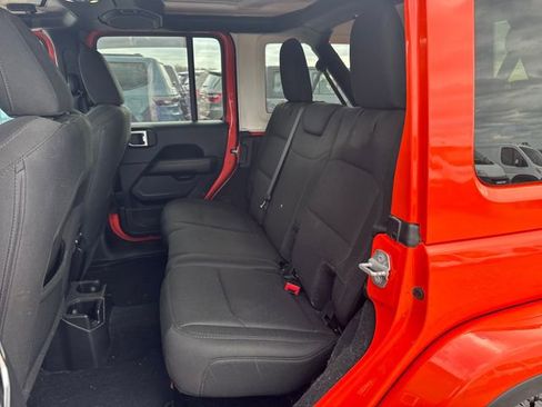 Used 2019 Jeep Wrangler Unlimited Sahara w/ Dual Top Group image 17