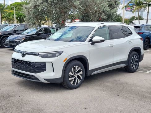 New 2026 Volkswagen Tiguan S FWD image 3