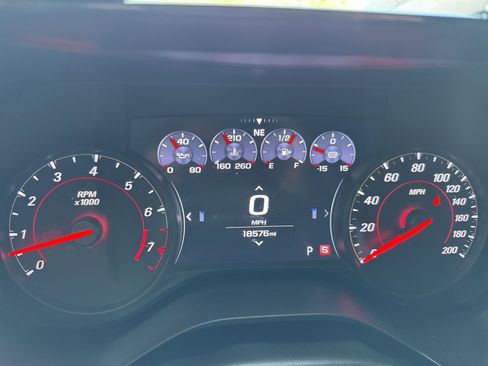 Used 2019 Chevrolet Camaro ZL1 image 11