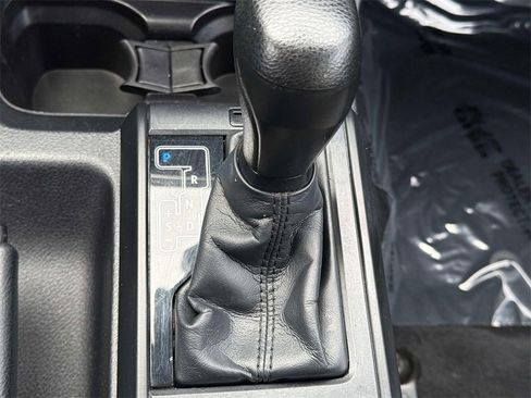 Used 2018 Toyota Tacoma SR w/ SR Convenience Package image 22