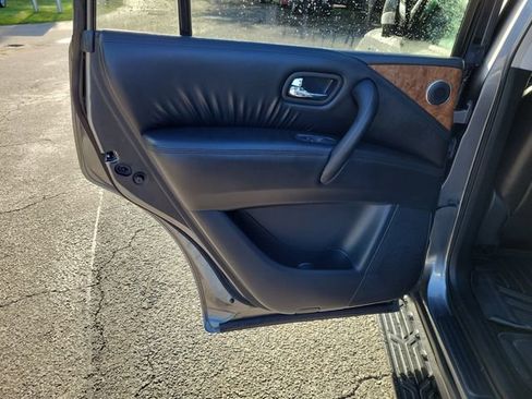 Used 2021 Nissan Armada SL w/ Captain's Chairs Package AWD/4WD image 16
