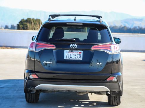 Used 2016 Toyota RAV4 XLE image 6