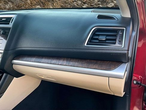 Used 2016 Subaru Outback 2.5i Limited image 15