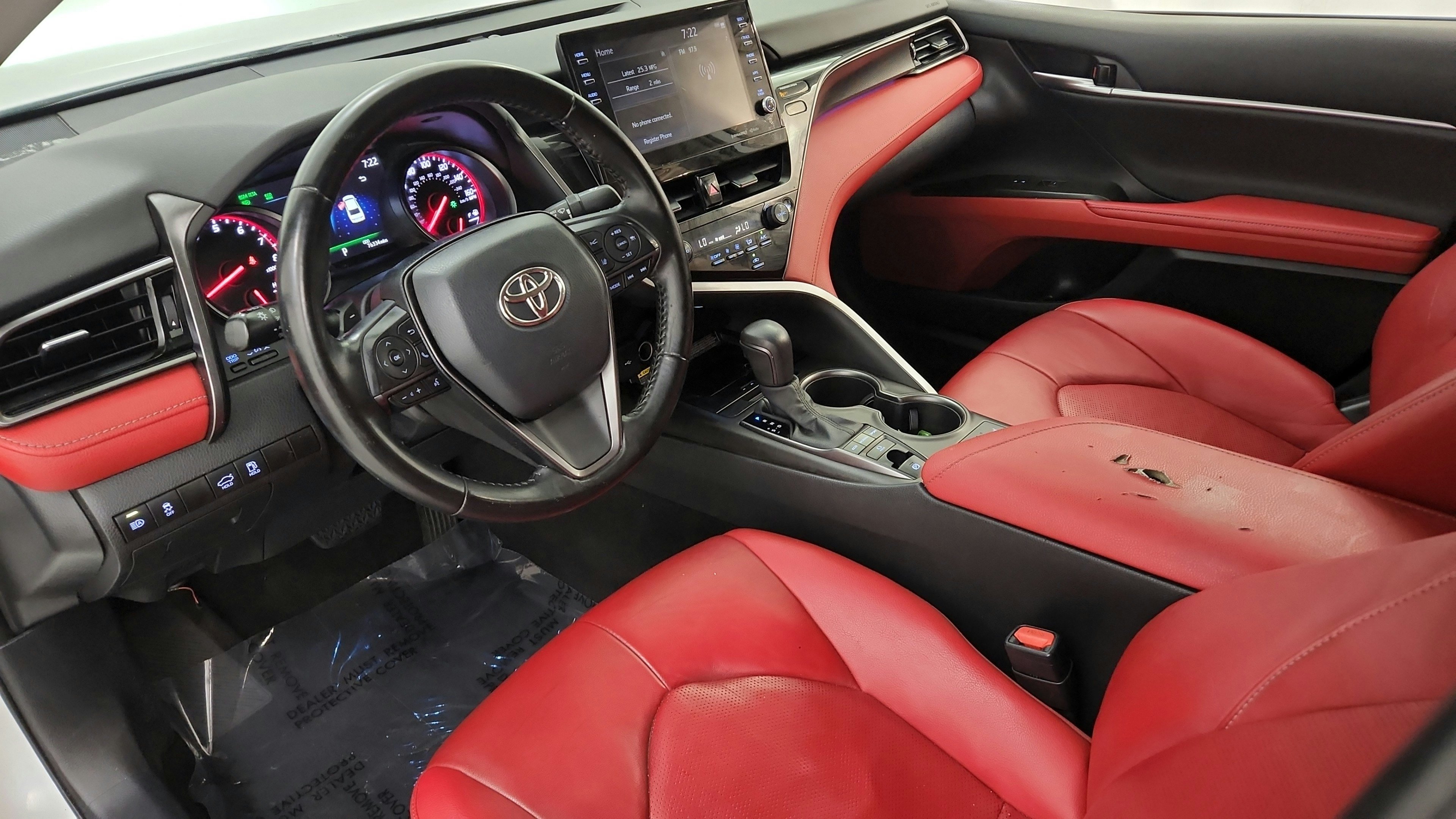 Used 2021 Toyota Camry XSE FWD image 16