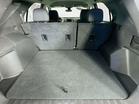 Used 2024 Chevrolet Equinox LT image 32