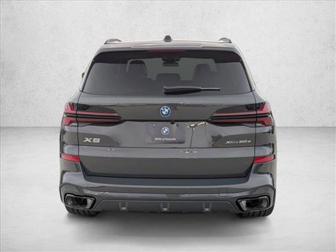 Used 2026 BMW X5 xDrive50e AWD/4WD image 8