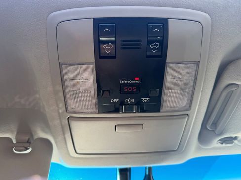 Used 2018 Lexus GX 460 Premium w/ Premium Package image 22