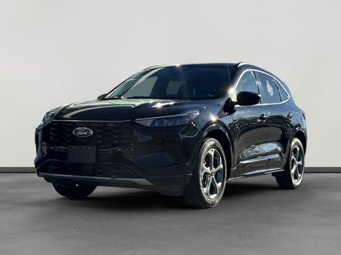 Used 2023 Ford Escape ST-Line image 1