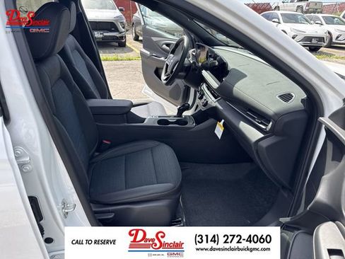 New 2026 Buick Envista Preferred FWD image 23