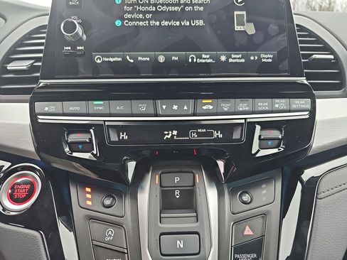 New 2026 Honda Odyssey Touring image 25