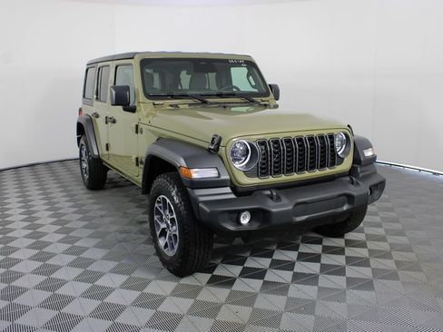 New 2026 Jeep Wrangler Unlimited Sport AWD/4WD image 19