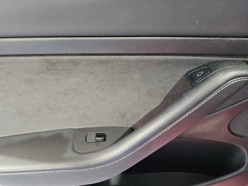 Used 2023 Tesla Model 3 Standard Range RWD image 11