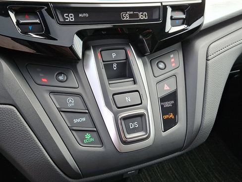 Used 2025 Honda Odyssey EX-L image 18