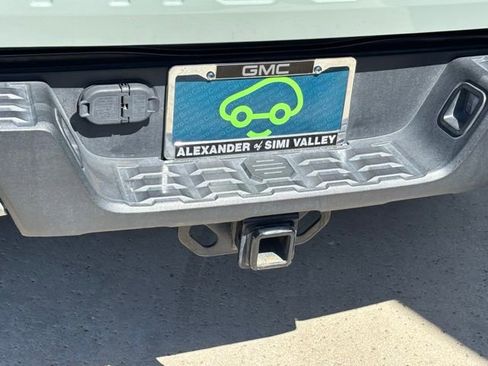 Used 2023 Toyota Tacoma TRD Off-Road image 11