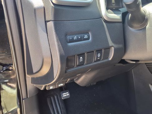 Used 2022 Nissan Murano SV FWD image 12