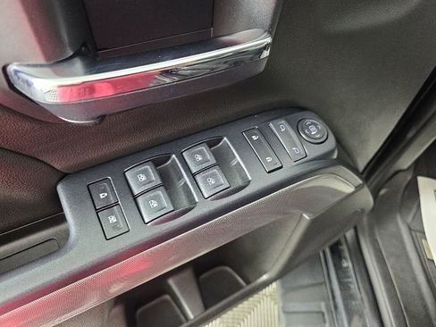 Used 2018 Chevrolet Silverado 1500 LT w/ Midnight Edition AWD/4WD image 12