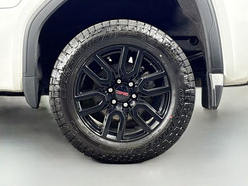 Used 2023 GMC Sierra 1500 Elevation image 35