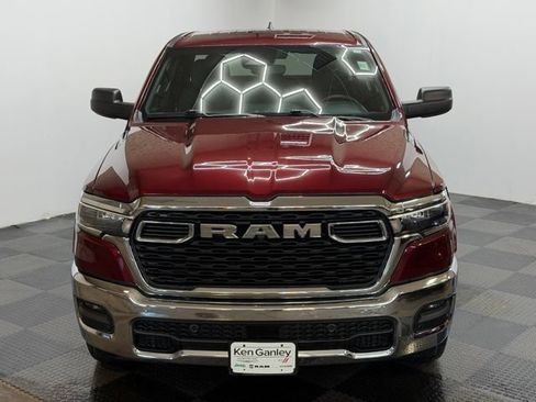 Used 2025 RAM 1500 Big Horn AWD/4WD image 4