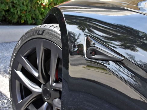 Used 2023 Tesla Model S Plaid image 21