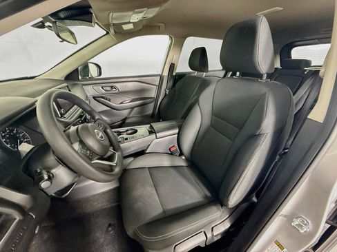 Used 2024 Nissan Rogue S FWD image 24