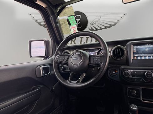 Used 2023 Jeep Gladiator Sport AWD/4WD image 12