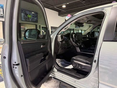 Used 2024 Toyota Tundra Limited AWD/4WD image 24