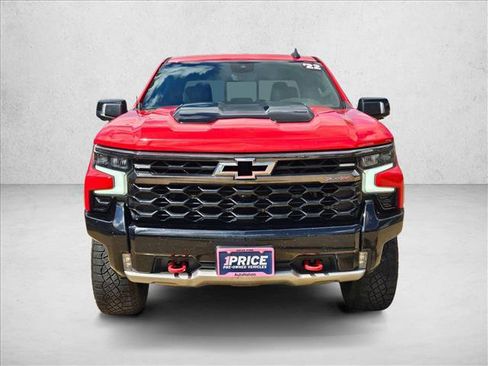 Used 2023 Chevrolet Silverado 1500 ZR2 w/ Technology Package image 2