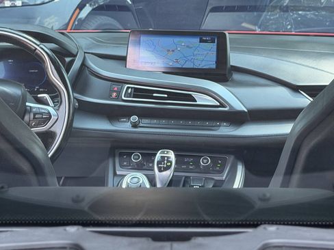 Used 2017 BMW i8 AWD/4WD image 40