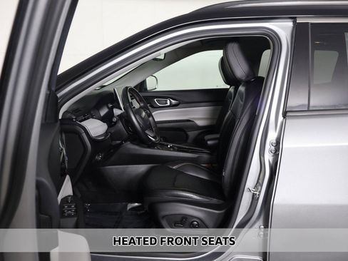 Used 2022 Jeep Compass Limited image 6