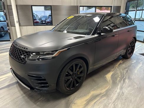 Used 2018 Land Rover Range Rover Velar R-Dynamic SE AWD/4WD image 34