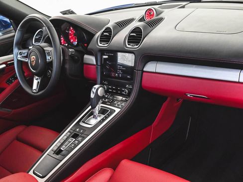 Used 2025 Porsche 718 Boxster GTS image 36