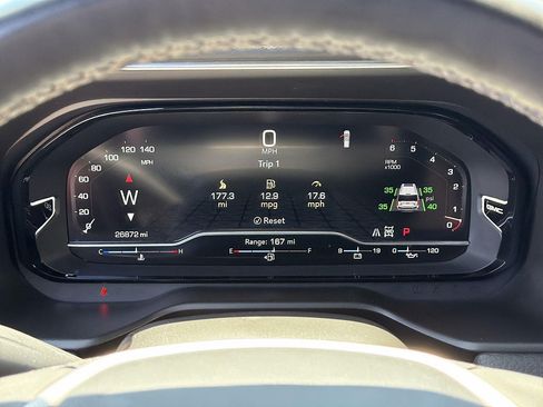 Used 2024 GMC Yukon Denali AWD/4WD image 10