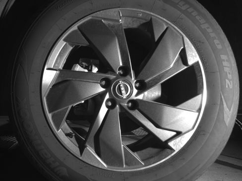 Used 2025 Nissan Rogue SV AWD/4WD image 12