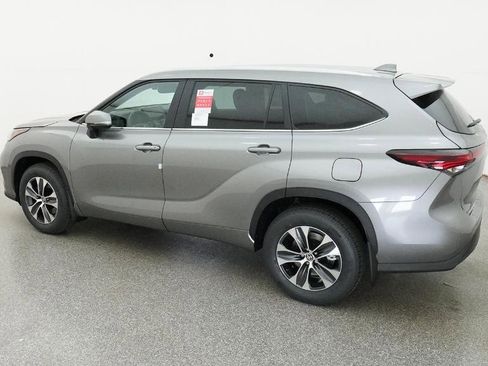 New 2026 Toyota Highlander XLE AWD/4WD image 36