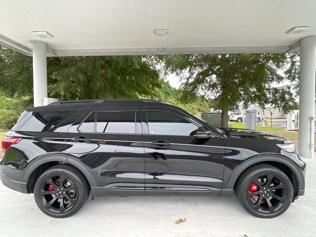 Used 2023 Ford Explorer ST w/ Equipment Group 401A AWD/4WD image 2