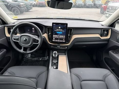 Used 2026 Volvo XC60 B5 Core w/ Climate Package AWD/4WD image 37